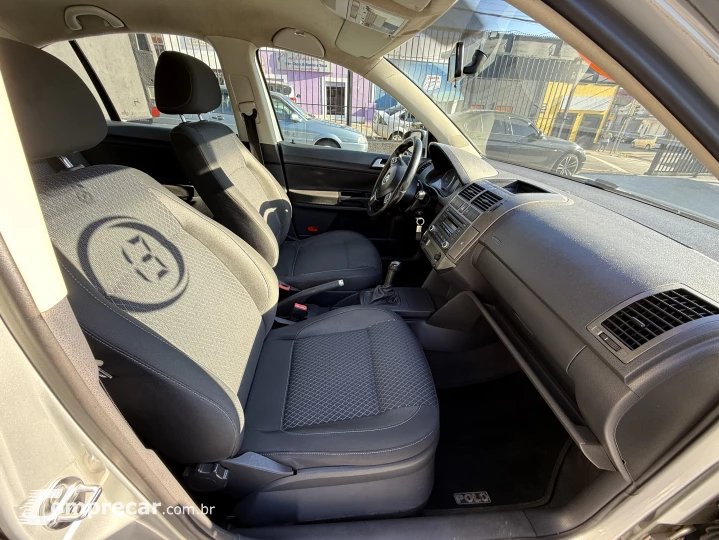 POLO SEDAN 2.0 MI Comfortline 8V