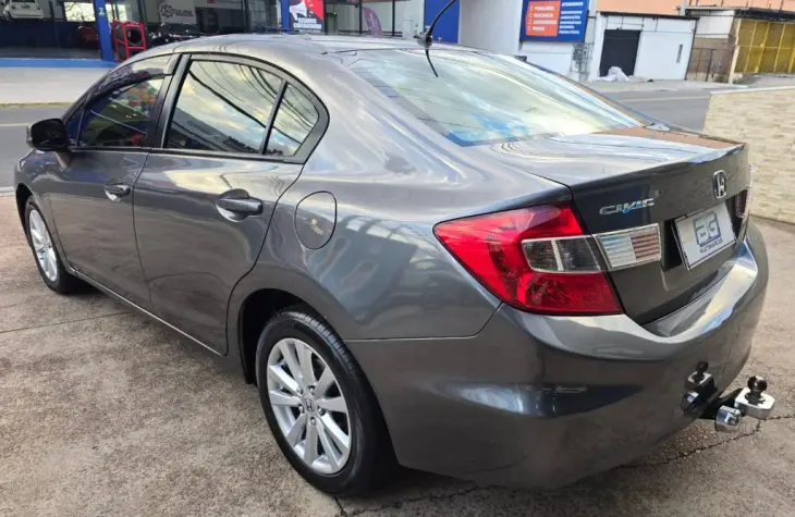 Civic Sedan LXS 1.8/1.8 Flex 16V Mec. 4p