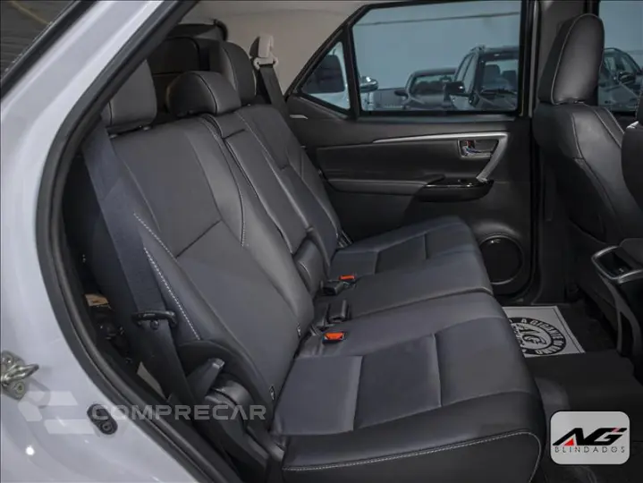 HILUX SW4 2.8 D-4d Turbo SRX Platinum 7L 4X4
