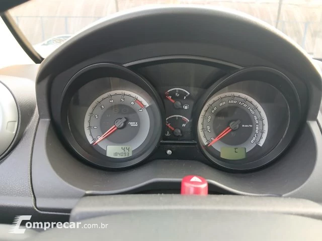 FIESTA SEDAN - 1.6 SE SEDAN 16V 4P MANUAL