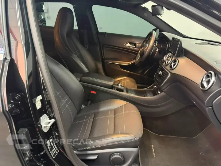 GLA 200 Advance 1.6/1.6 TB 16V Flex Aut.
