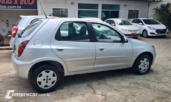CELTA 1.0 MPFI LT 8V