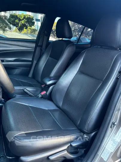 YARIS 1.3 16V XL