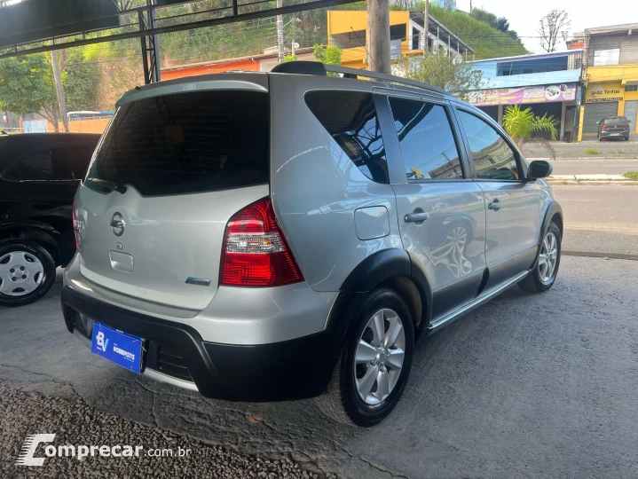 LIVINA 1.8 SL X-gear 16V