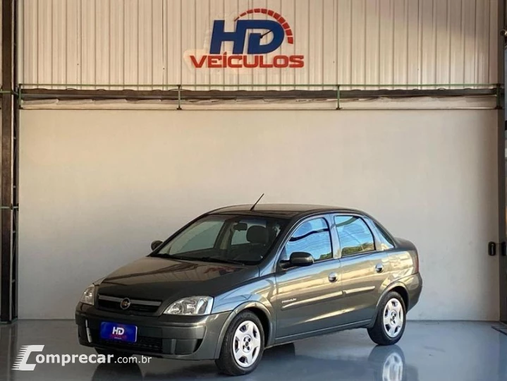CORSA SEDAN PREMIUM