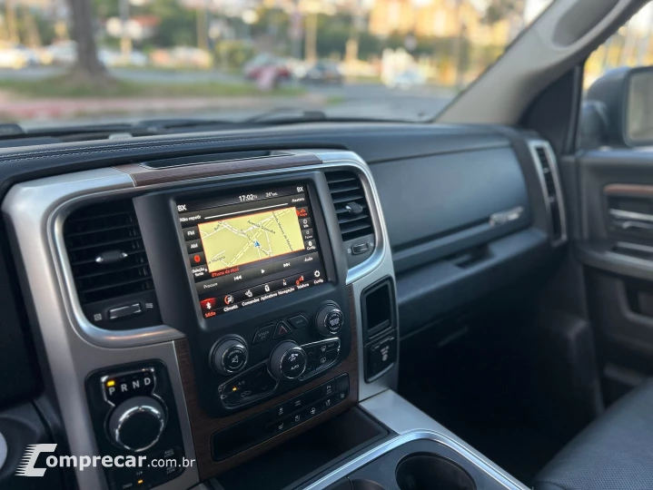Classic 5.7 V8 Gasolina Laramie Cd 4X4 Automático