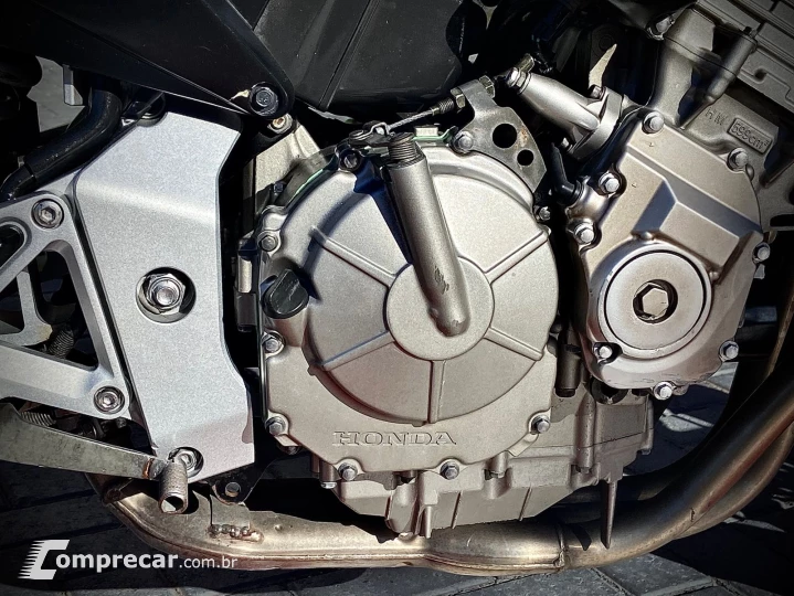 CB 600F HORNET