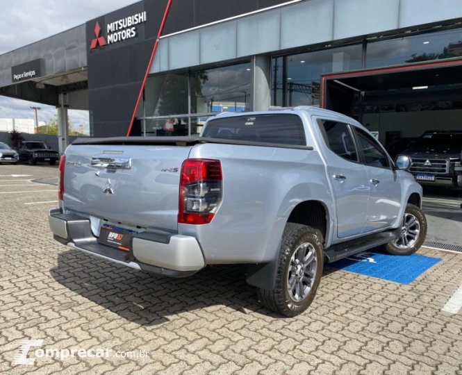 L200 TRITON 2.4 16V Turbo Outdoor HPE CD 4X4