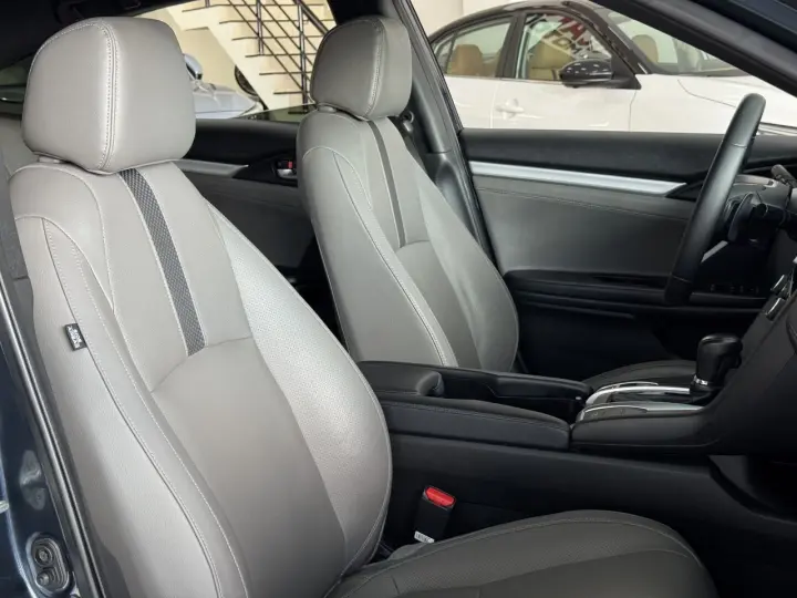 Civic 2.0 16V 4P EXL FLEX  AUTOMÁTICO CVT