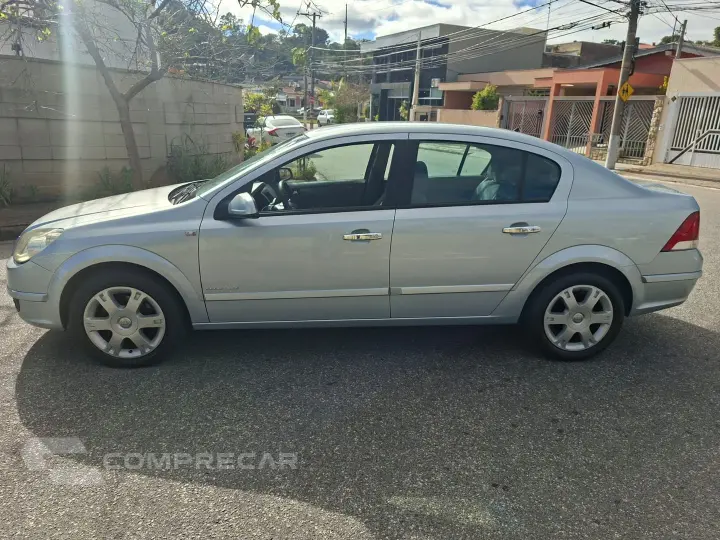 Vectra 2.0 Mpfi Elegance 8V 140Cv Flex 4P Automático