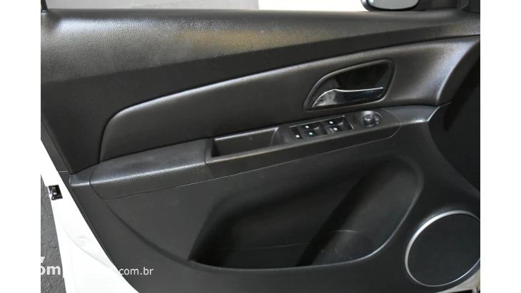 CRUZE SEDAN - 1.8 LT 16V 4P AUTOMÁTICO