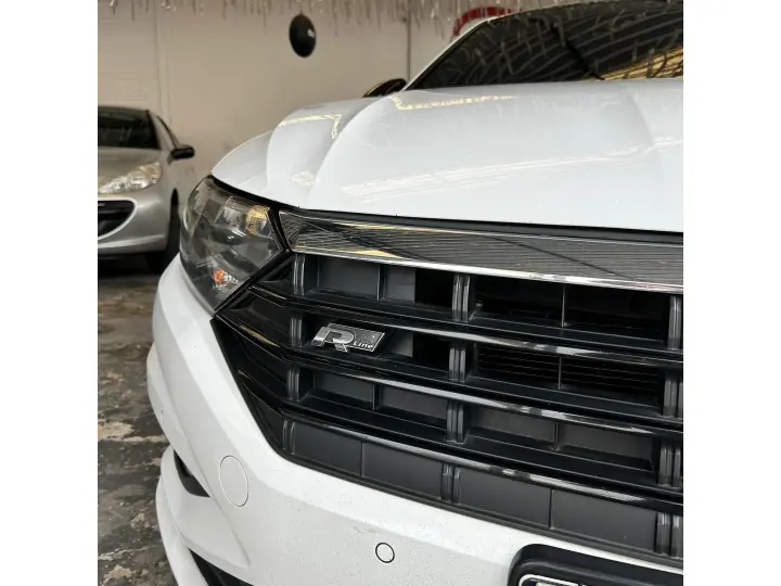 JETTA 1.4 250 TSI TOTAL FLEX R-LINE TIPTRONIC