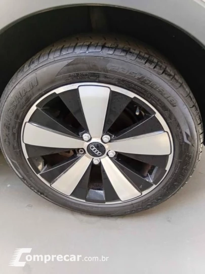 Q3 2.0 4P TFSI AMBIENTE QUATTRO S-TRONIC AUTOMÁTICO