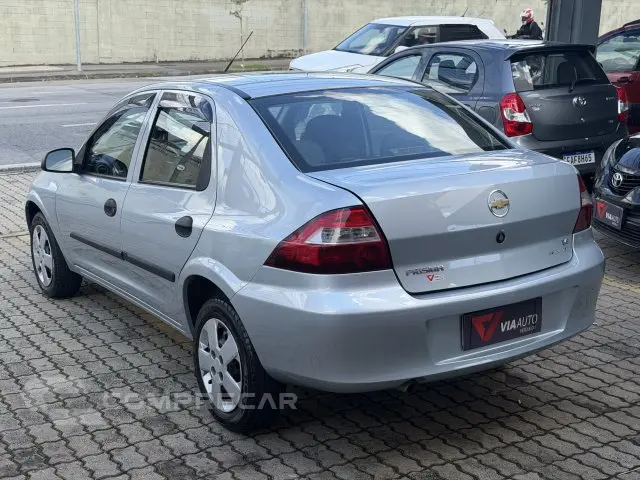 PRISMA - 1.4 MPFI JOY 8V 4P MANUAL