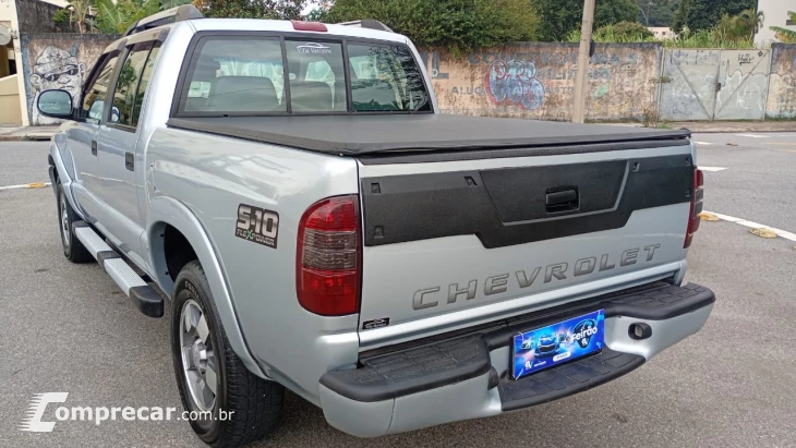 S10 2.4 MPFI Executive 4X2 CD 8V