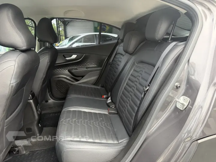 FASTBACK 1.0 TURBO 200 FLEX CVT