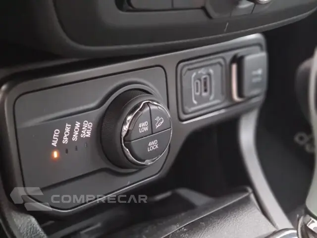 RENEGADE 1.3 T270 TURBO FLEX S 4X4 AT9