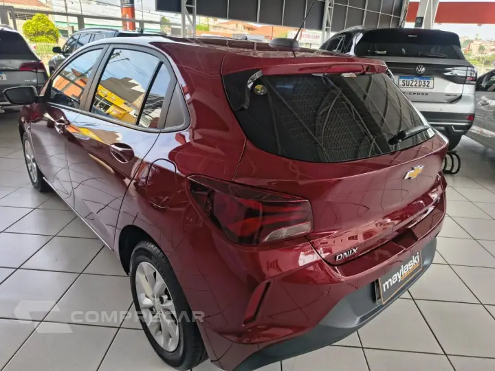 Onix Hatch 1.0 12V 4P FLEX LT