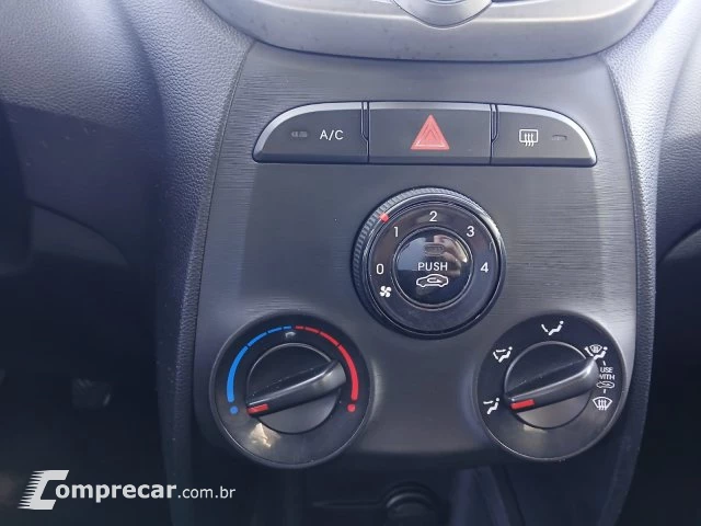 HB20S - 1.6 COMFORT PLUS 16V 4P MANUAL