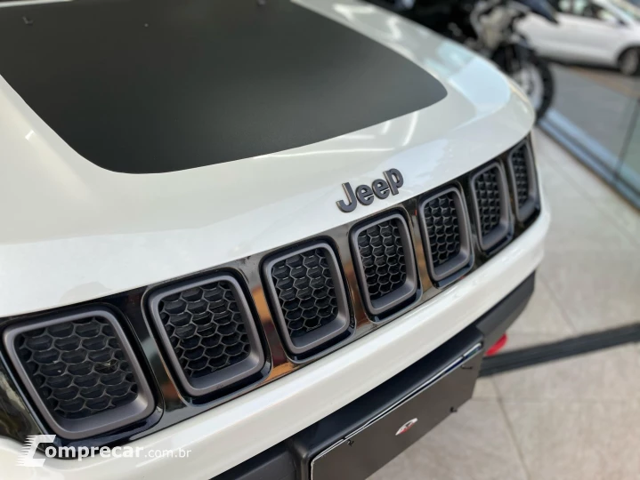 COMPASS 2.0 16V DIESEL TRAILHAWK 4X4 AUTOMÁTICO