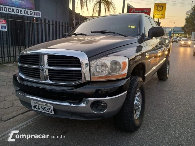 RAM - 5.7 2500 ST 4X2 CD V8 4P AUTOMÁTICO