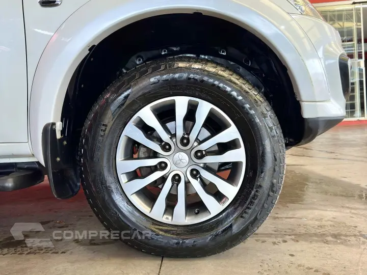 PAJERO 3.2 HPE 4X4 7 LUGARES 16V TURBO INTERCOOLER DIESEL 4P