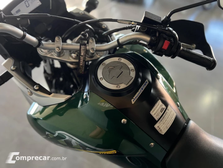 XTZ 250 TÉNÉRÉ