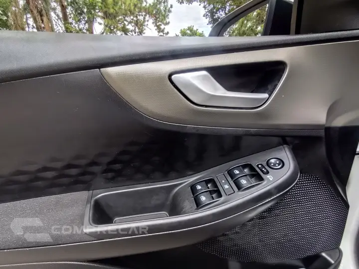 FASTBACK 1.0 TURBO 200 FLEX CVT