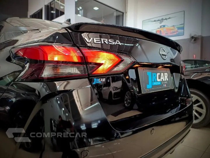 VERSA 1.6 16V FLEX EXCLUSIVE XTRONIC
