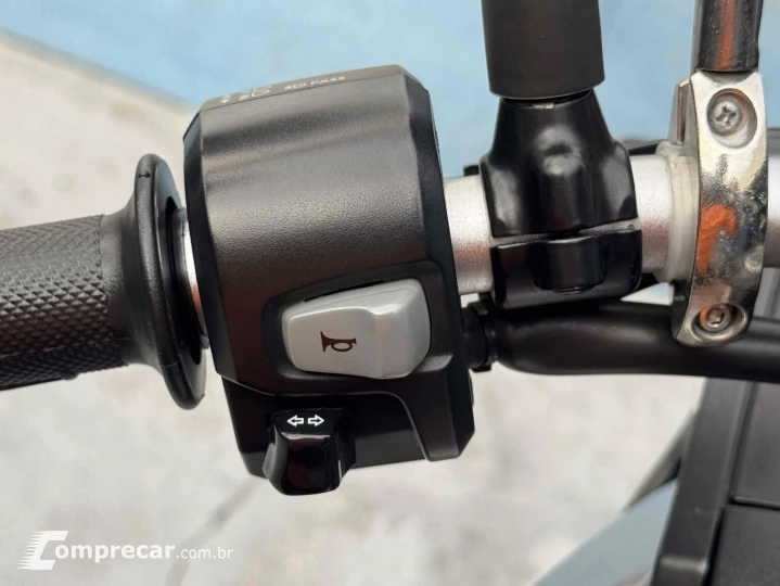 XRE 300 SAHARA