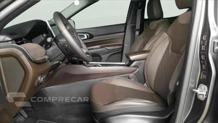 COMMANDER 1.3 T270 TURBO FLEX OVERLAND AT6