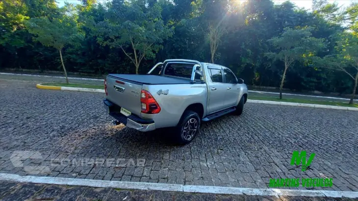 HILUX 2.8 D-4D TURBO DIESEL CD SRX 4X4 AUTOMÁTICO