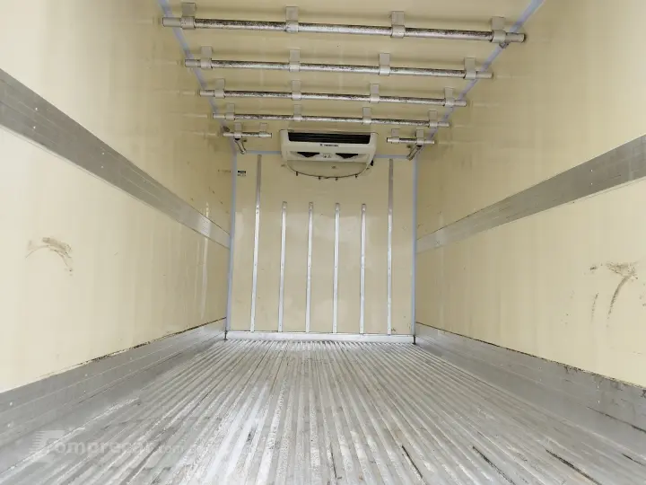 Delivery Express + Baú refrigerado -18°C