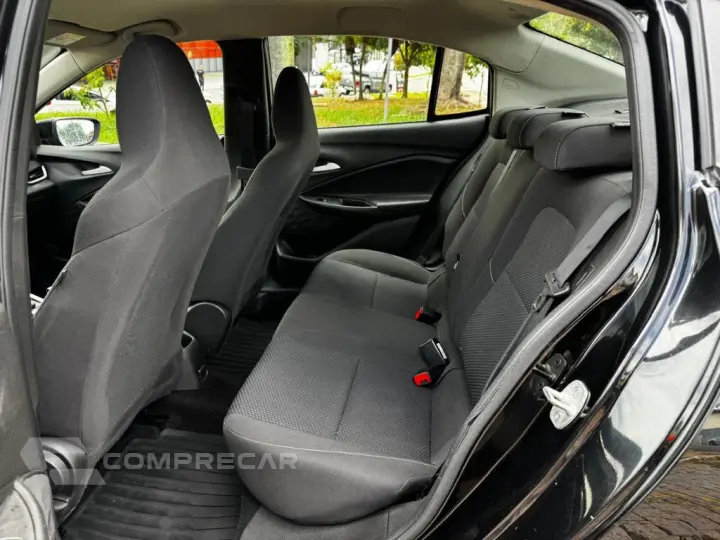 ONIX SEDAN Plus LT 1.0 12V Flex 4p Mec.