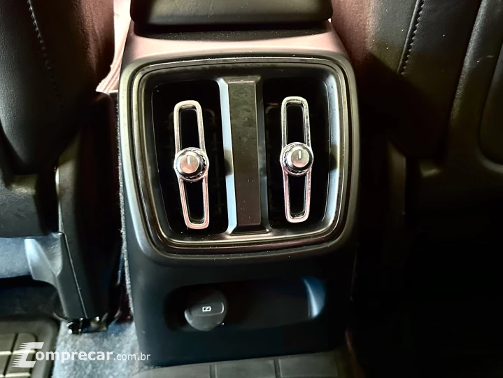 XC 40 2.0 T5 GASOLINA MOMENTUM AWD GEARTRONIC