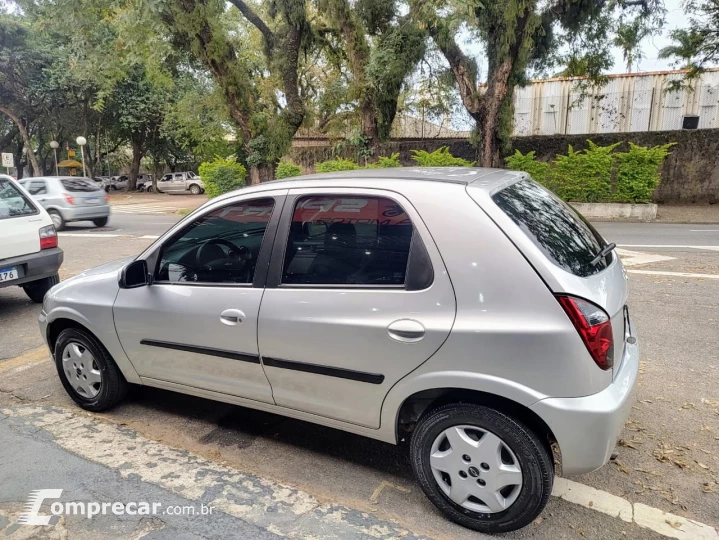 CELTA 1.0 MPFI LT 8V
