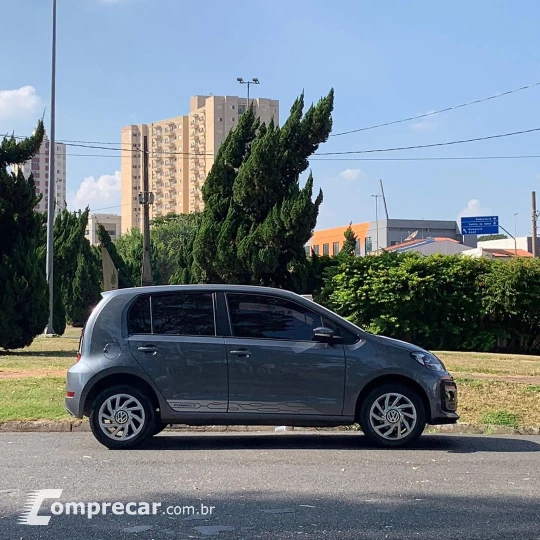 UP 1.0 170 TSI Connect