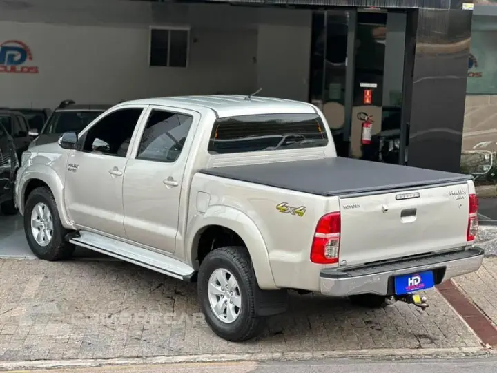 HILUX CD4X4 SRV