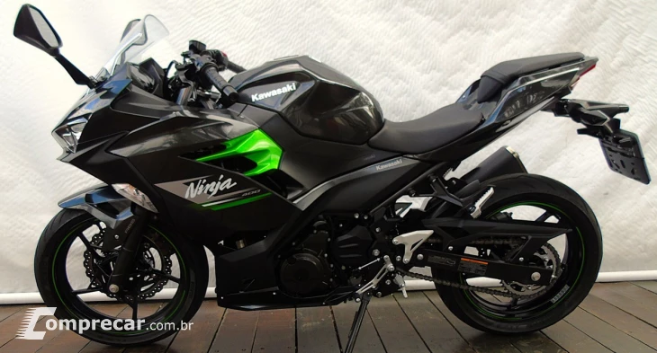 KAWASAKI NINJA 400