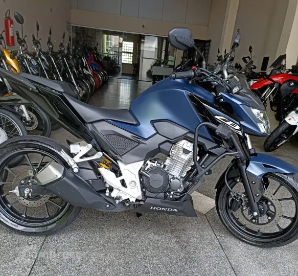 CB 300F Twister Flex