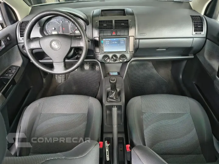 POLO SEDAN 1.6 MI 8V FLEX 4P MANUAL