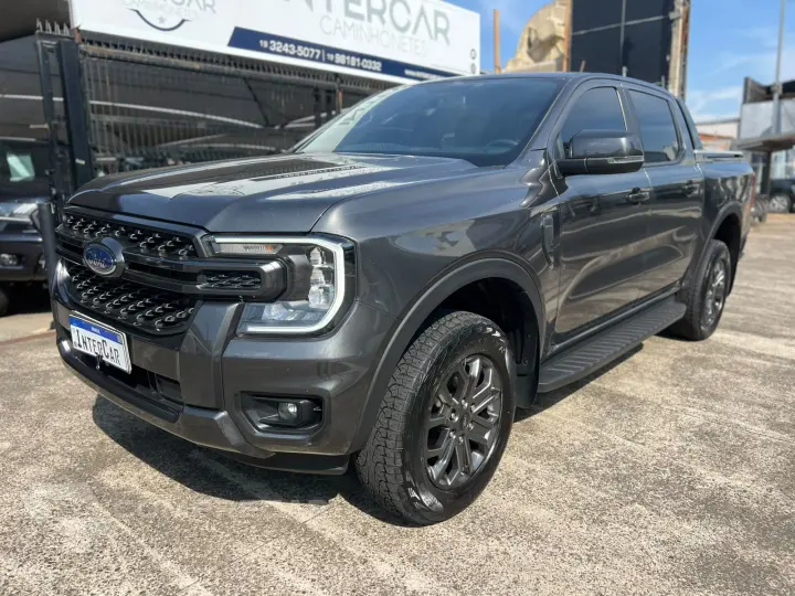 RANGER 2.2 Black 4X2 CD 16V