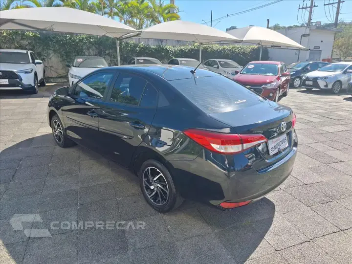 YARIS 1.5 16V FLEX SEDAN XLS CONNECT MULTIDRIVE