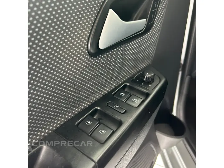 FOX 1.0 MI 8V FLEX 4P MANUAL