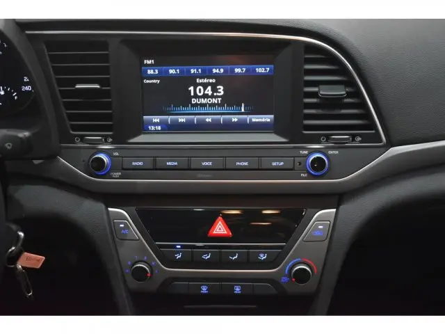 ELANTRA - 2.0 16V 4P AUTOMÁTICO