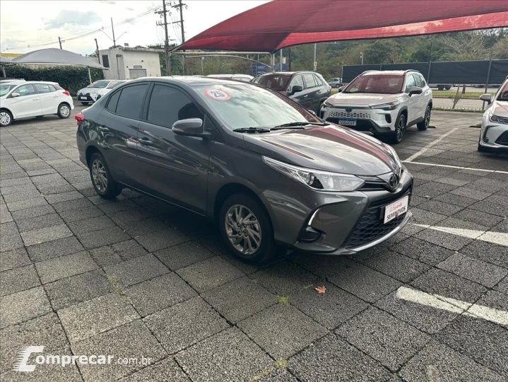 YARIS 1.5 16V FLEX SEDAN XS MULTIDRIVE