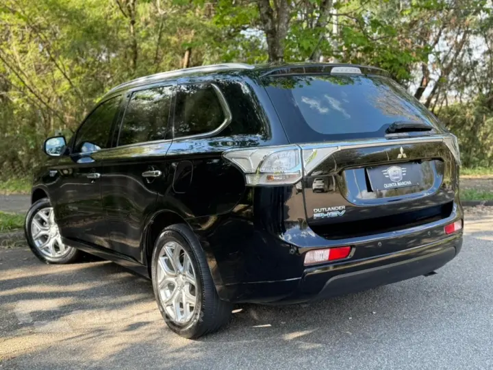 OUTLANDER 2.0 PHEV 16V HÍBRIDO 4P AUTOMÁTICO