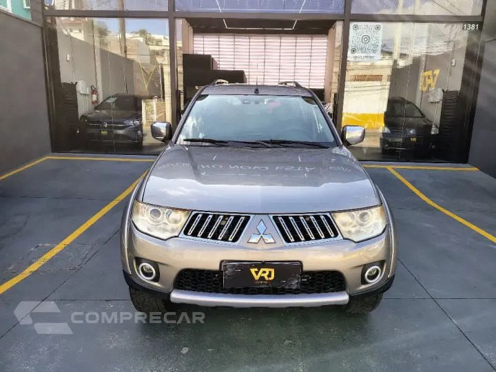 Pajero DAKAR/HPE 3.5 4x4 Flex 5p Aut.