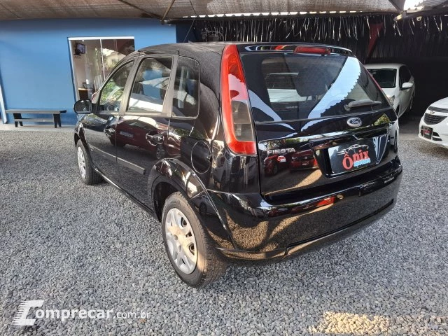 FIESTA HATCH - 1.6 ROCAM SE PLUS 8V 4P MANUAL