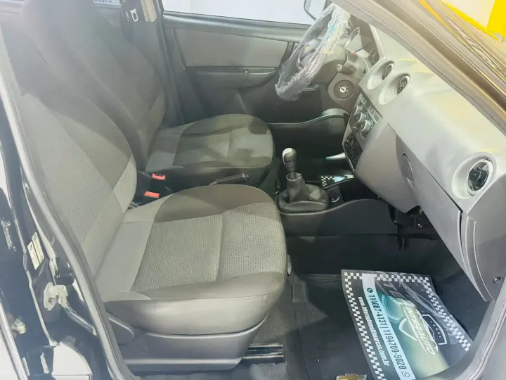 CELTA 1.0 MPFI LT 8V